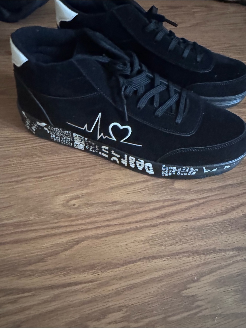 Men's Black High-Top Sneakers with Heart Detail
